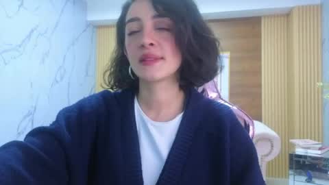 Snapshot of sara_lopez_s chatting on May 10, 1:16 pm Sara online show from May 10, 1:16 pm