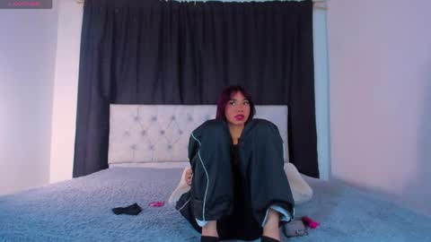 Sara  Neith online show from April 23, 6:36 am