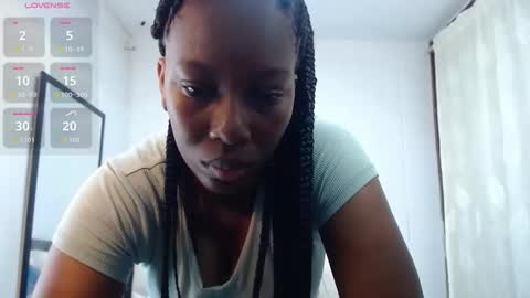 S A R A online show from April 13, 11:27 am