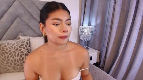 sara_owens7 online show from April 1, 2:01 am