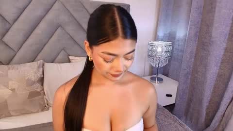 Snapshot of sara_owens7 chatting on April 27, 1:47 am sara_owens7 online show from April 27, 1:47 am