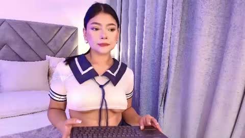 sara_owens7 online show from July 24, 1:58 am