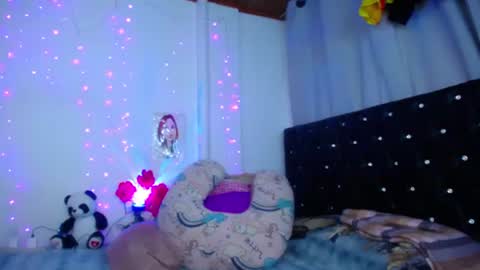Sara Parker online show from July 18, 2:38 am