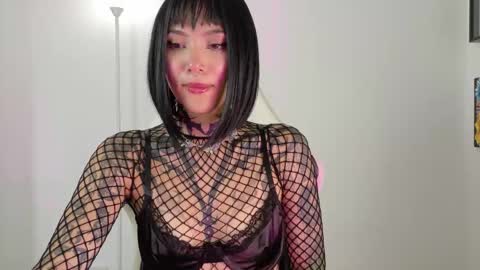 Sara online show from April 15, 2:02 pm