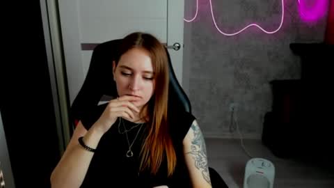 Snapshot of sara_rossse chatting on May 7, 8:14 pm Sara online show from May 7, 8:14 pm