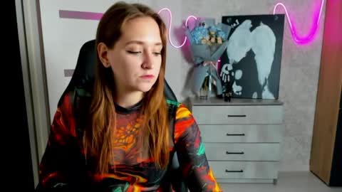 Snapshot of sara_rossse chatting on May 15, 2:13 pm Sara online show from May 15, 2:13 pm