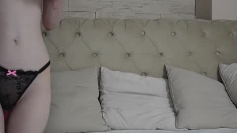 Snapshot of sara_sweetxx chatting on May 30, 9:45 pm Sara online show from May 30, 9:45 pm