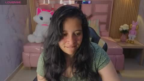 Snapshot of sara_tellez_s chatting on July 7, 7:23 am Sara T. online show from July 7, 7:23 am
