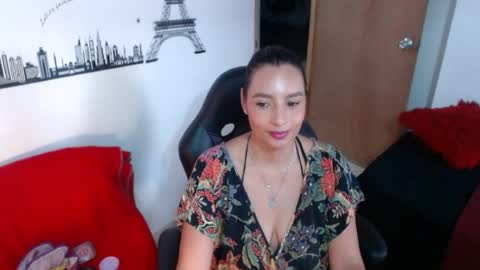 SARA online show from June 19, 6:12 pm