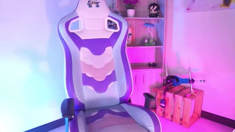 Snapshot of sara_ttobon chatting on March 10, 8:14 pm SARA online show from March 10, 8:14 pm