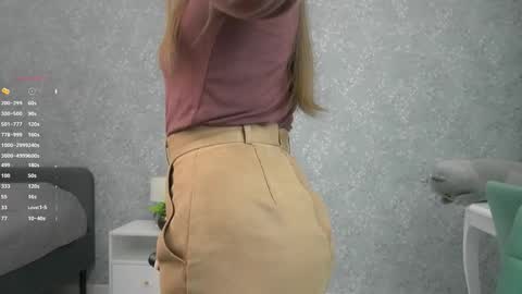 Im Sara  online show from November 10, 7:13 pm