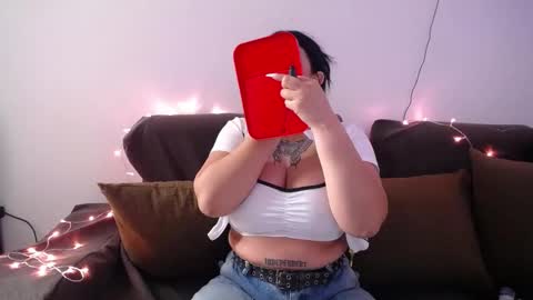 Snapshot of sara_winehouse1 chatting on January 24, 3:45 pm 1 online show from January 24, 3:45 pm