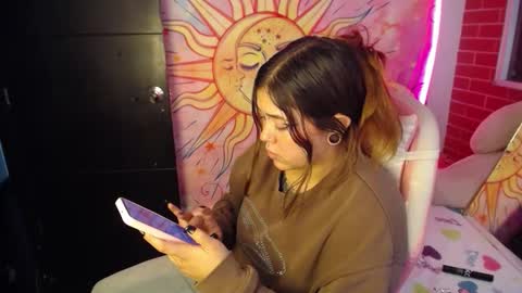 Snapshot of sara_winehouse1 chatting on November 11, 11:38 pm 1 online show from November 11, 11:38 pm