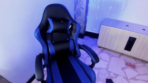  1 online show from February 6, 7:28 pm