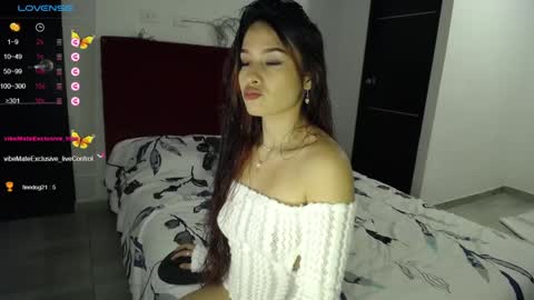 Snapshot of sara_wish_ chatting on March 8, 1:17 am Bri online show from March 8, 1:17 am