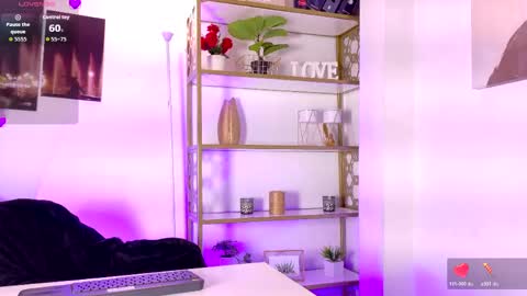 Snapshot of saraa_love_ chatting on May 12, 7:22 pm Saraa online show from May 12, 7:22 pm
