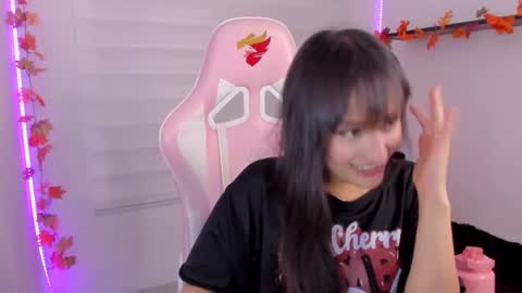 Sarah Ramirez online show from November 7, 3:50 am