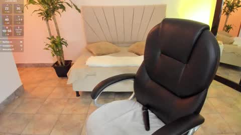 saraa_stormy online show from March 15, 11:05 am