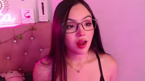          online show from October 21, 3:46 pm