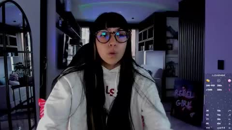 Sara online show from March 12, 7:53 pm