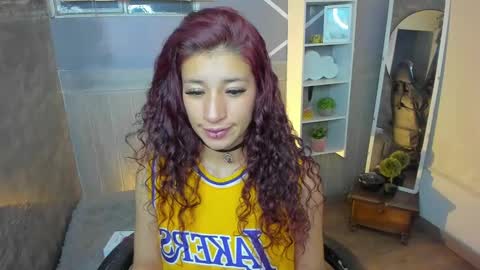 Snapshot of saraandsofi02 chatting on January 8, 6:52 am sofia gomez420 online show from January 8, 6:52 am