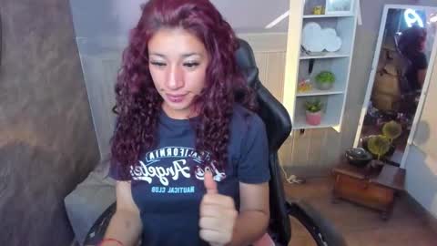 Snapshot of saraandsofi02 chatting on January 10, 8:29 am sofia gomez420 online show from January 10, 8:29 am