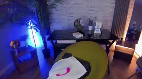 Snapshot of saraandsofi02 chatting on February 26, 10:47 am sofia gomez420 online show from February 26, 10:47 am