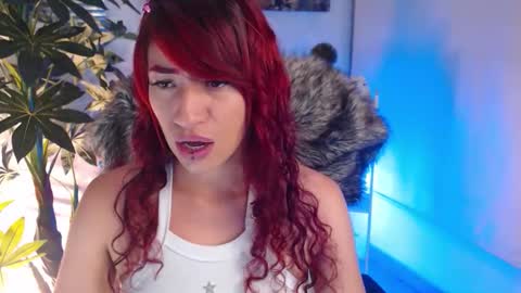 Snapshot of saraandsofi02 chatting on November 14, 3:27 am sofia gomez420 online show from November 14, 3:27 am