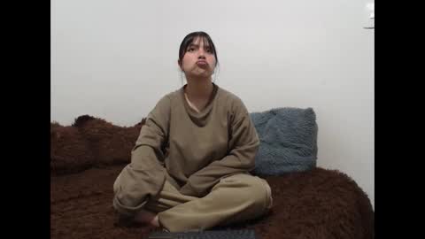 Snapshot of saraandthomas chatting on September 29, 12:49 am sara and thomas online show from September 29, 12:49 am