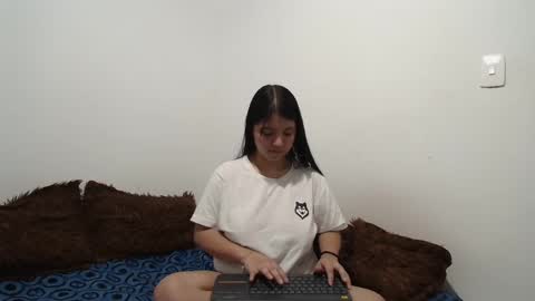 Snapshot of saraandthomas chatting on October 6, 10:07 pm sara and thomas online show from October 6, 10:07 pm