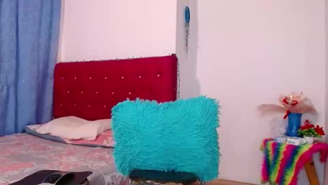 Snapshot of sarabigcock1 chatting on January 14, 12:44 pm Sarah online show from January 14, 12:44 pm