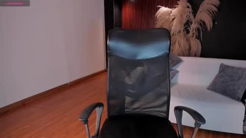 Sara  Everyday From 1430 to 2130 Col Time online show from February 5, 12:53 am