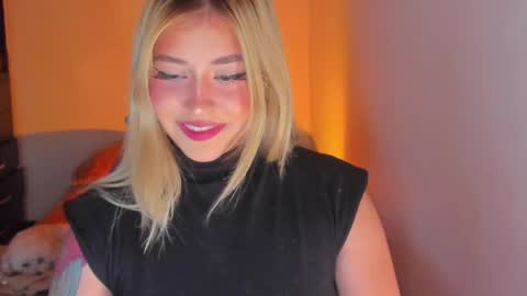 Snapshot of saradiazxxx chatting on May 3, 12:22 pm saradiazxxx online show from May 3, 12:22 pm