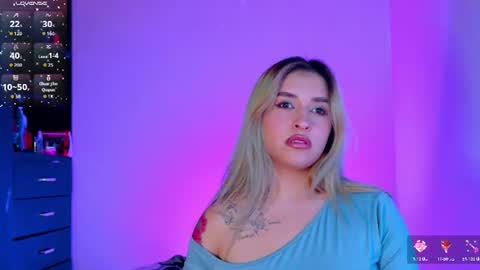 Snapshot of saradiazxxx chatting on July 1, 7:43 am saradiazxxx online show from July 1, 7:43 am