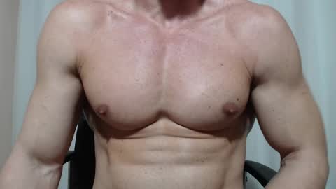 saradorj92 online show from April 7, 2:01 am