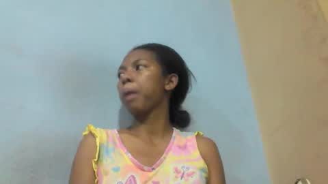Snapshot of sarah146341 chatting on May 5, 8:28 pm sarah146341 online show from May 5, 8:28 pm