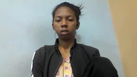 Snapshot of sarah146341 chatting on May 8, 6:30 am sarah146341 online show from May 8, 6:30 am