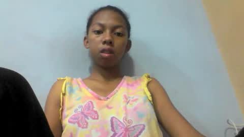 Snapshot of sarah146341 chatting on May 9, 6:51 am sarah146341 online show from May 9, 6:51 am