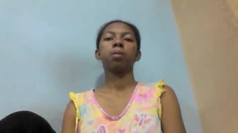 Snapshot of sarah146341 chatting on May 11, 12:00 pm sarah146341 online show from May 11, 12:00 pm