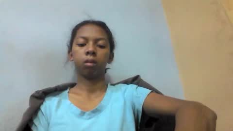 Snapshot of sarah146341 chatting on May 29, 5:16 am sarah146341 online show from May 29, 5:16 am
