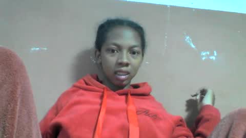 Snapshot of sarah146341 chatting on July 6, 5:04 am sarah146341 online show from July 6, 5:04 am