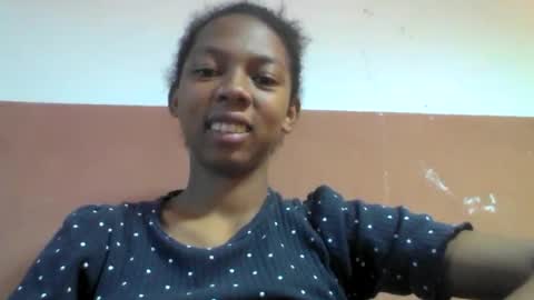 Snapshot of sarah146341 chatting on July 8, 7:46 am sarah146341 online show from July 8, 7:46 am
