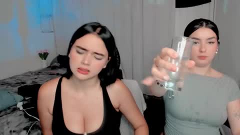 sarah online show from February 14, 1:13 am