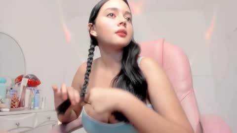 sarah online show from February 17, 10:05 pm