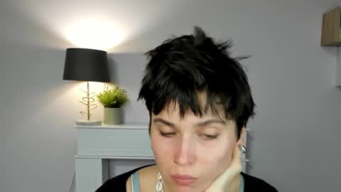 Snapshot of sarah_desire01 chatting on March 22, 2:42 pm Sarah online show from March 22, 2:42 pm