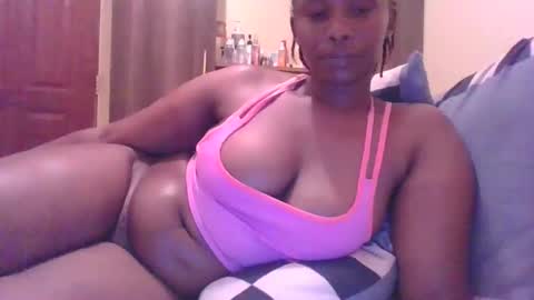 Snapshot of sarah_haggai chatting on April 20, 7:59 pm sarah_haggai online show from April 20, 7:59 pm
