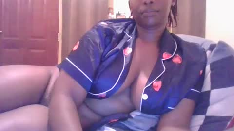 Snapshot of sarah_haggai chatting on April 27, 4:16 pm sarah_haggai online show from April 27, 4:16 pm