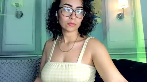 Sarah online show from June 20, 10:29 am