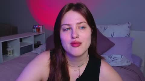 Sarah online show from July 6, 10:34 pm