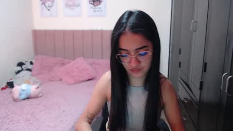 Sarah online show from January 7, 2:31 am